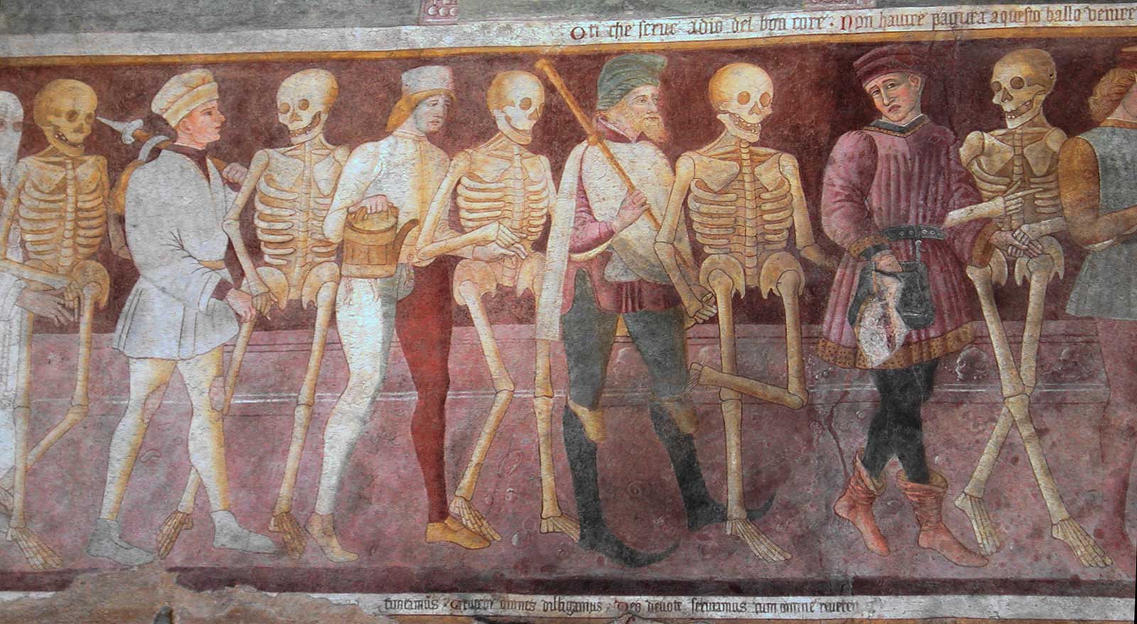 Danza macabra del siglo XV de la iglesia de Clusone, Bergamo, Italia. 